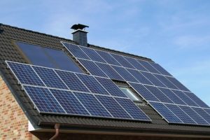 Lavaggio Pannelli Solari e Fotovoltaici: Come Effettuarlo al Meglio in Sicurezza ed Efficacia Lavaggio Pannelli Solari e Fotovoltaici: Come Effettuarlo al Meglio in Sicurezza ed Efficacia