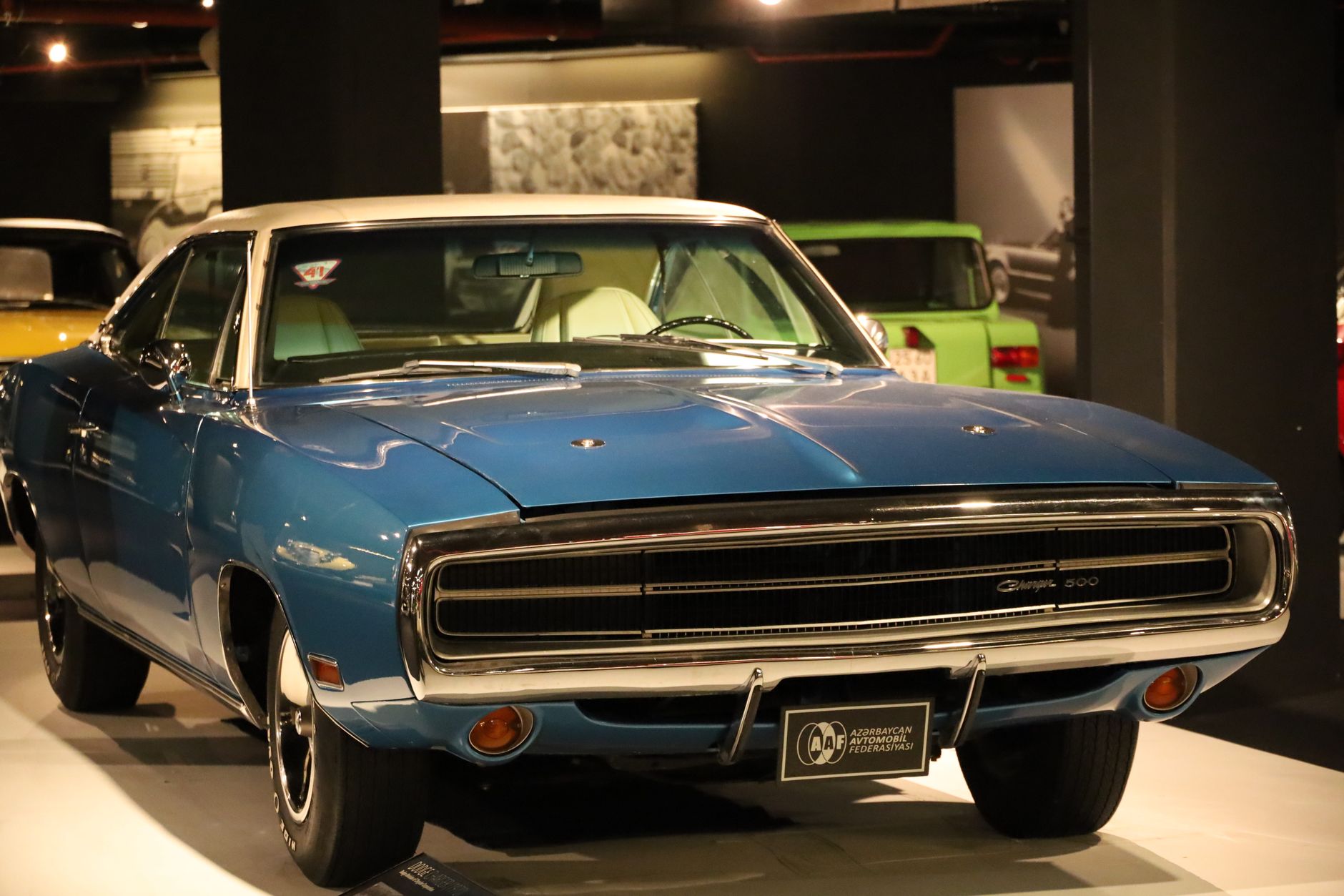 Dodge Charger Daytona: le batterie stato solido di Factorial su strada Dodge Charger Daytona: le batterie stato solido di Factorial su strada